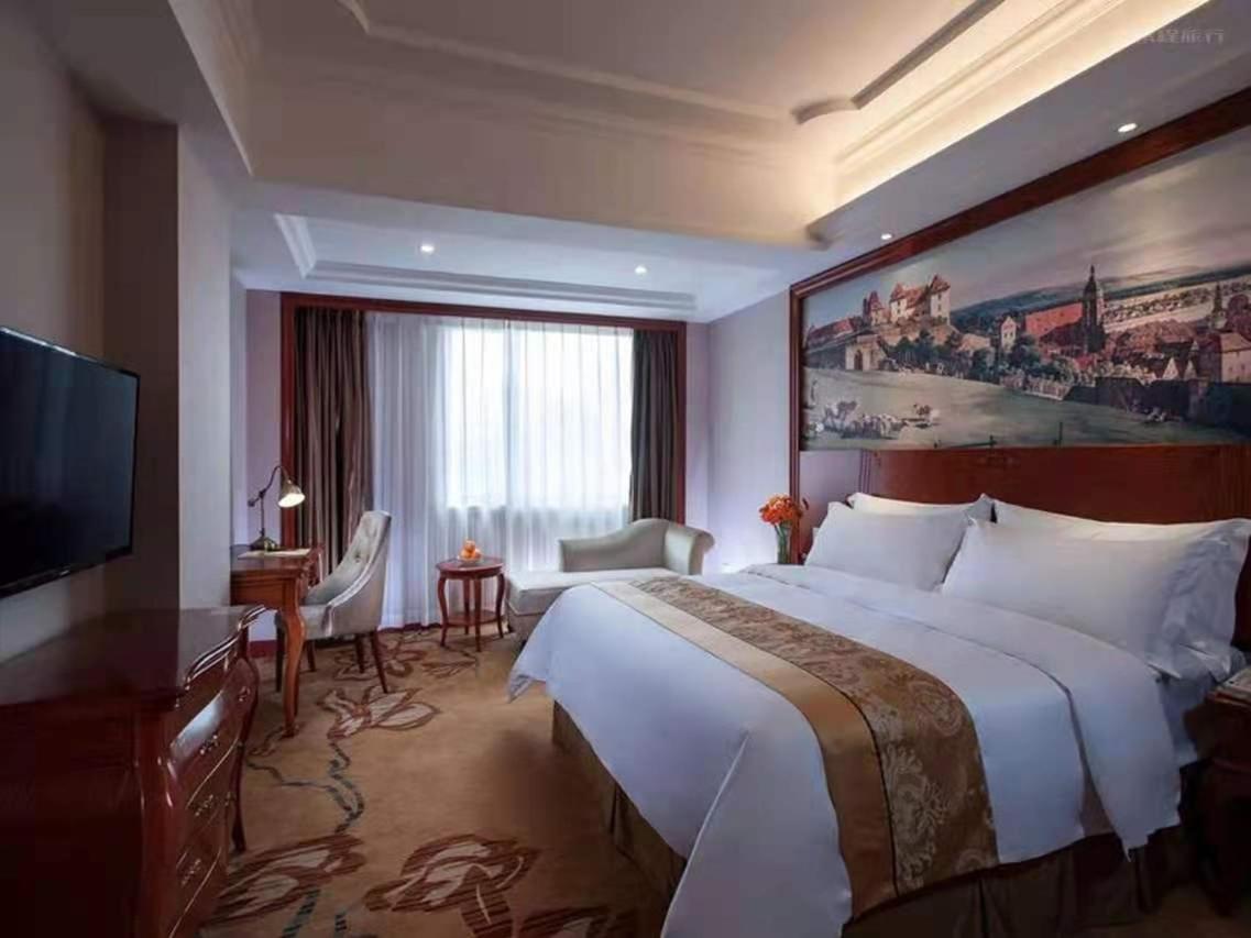 Vienna International Hotel Shaoguan Fengcailou Esterno foto