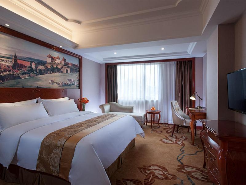Vienna International Hotel Shaoguan Fengcailou Esterno foto