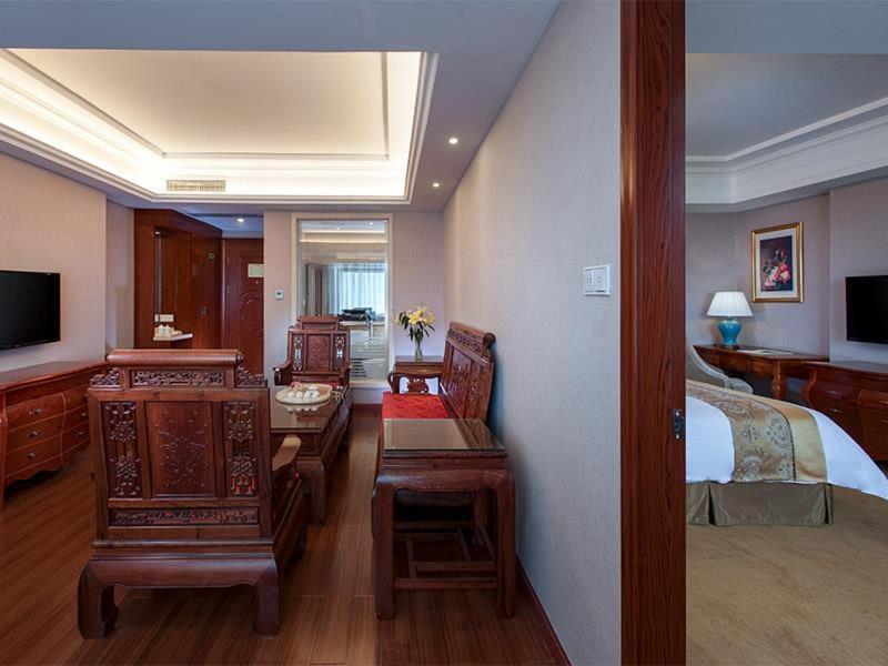 Vienna International Hotel Shaoguan Fengcailou Esterno foto