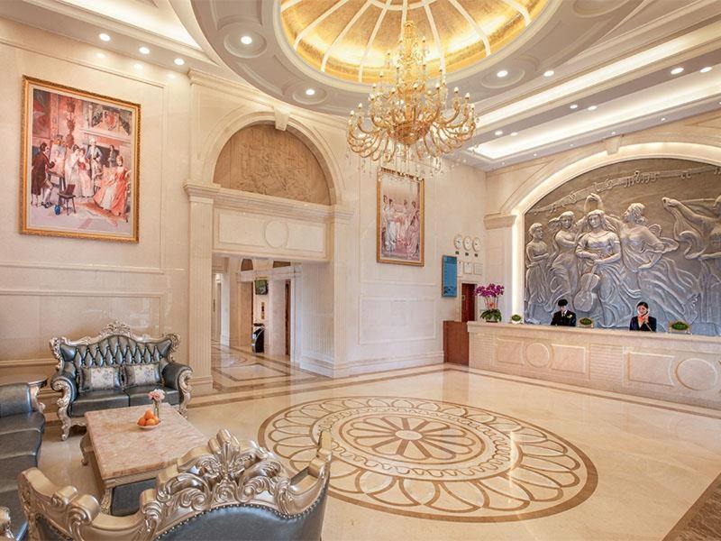 Vienna International Hotel Shaoguan Fengcailou Esterno foto