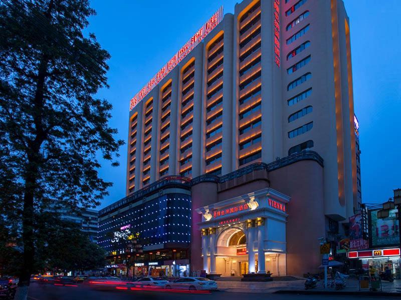 Vienna International Hotel Shaoguan Fengcailou Esterno foto